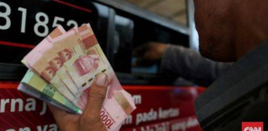 Dollar AS Mendekati Rp 17 Ribu per Dollar nya.