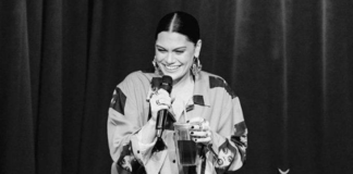 Jessie J mengumumkan dirinya dinyatakan positif Covid-19 usai menggelar konser di kawasan Los Angeles pada 15 Desember 2021.....